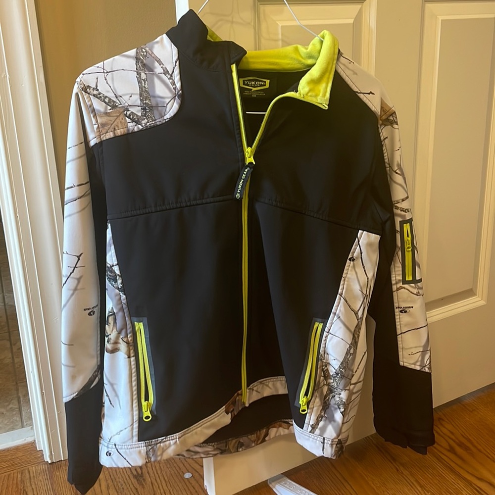 Yukon Gear Jacket: Size M: Windproof, fleece, waterproof
